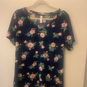 NWOT LuLaRoe Christy T